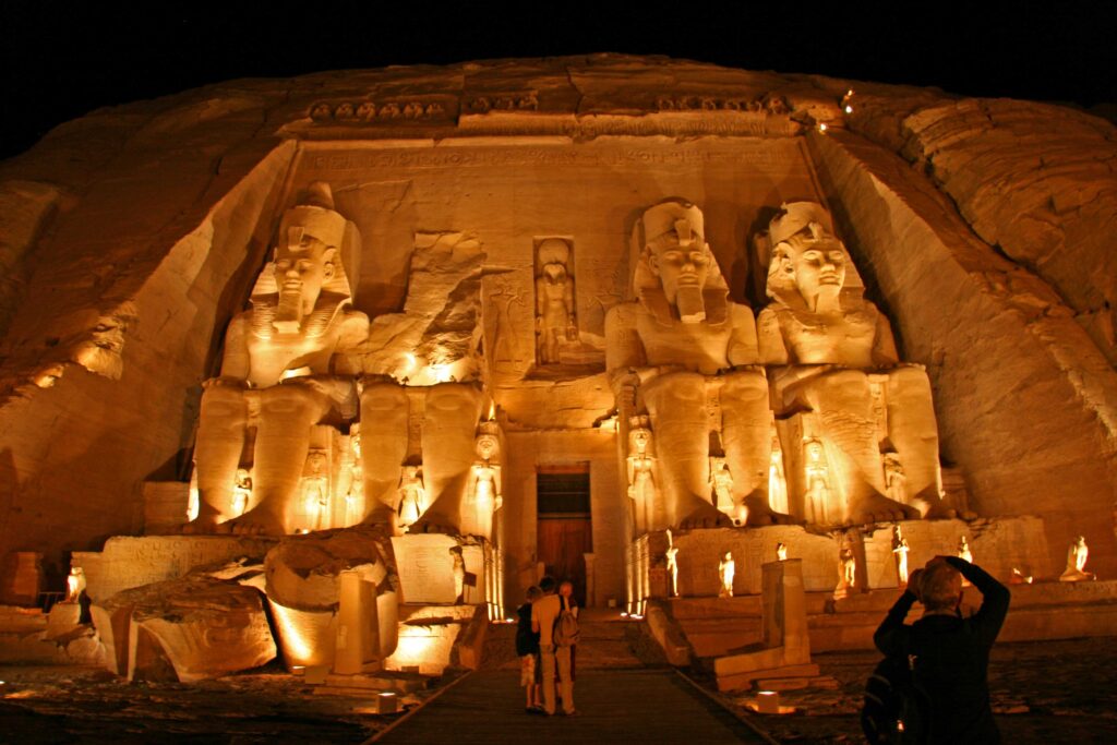 deluxe-tours_bAGYjWWc76.jpg